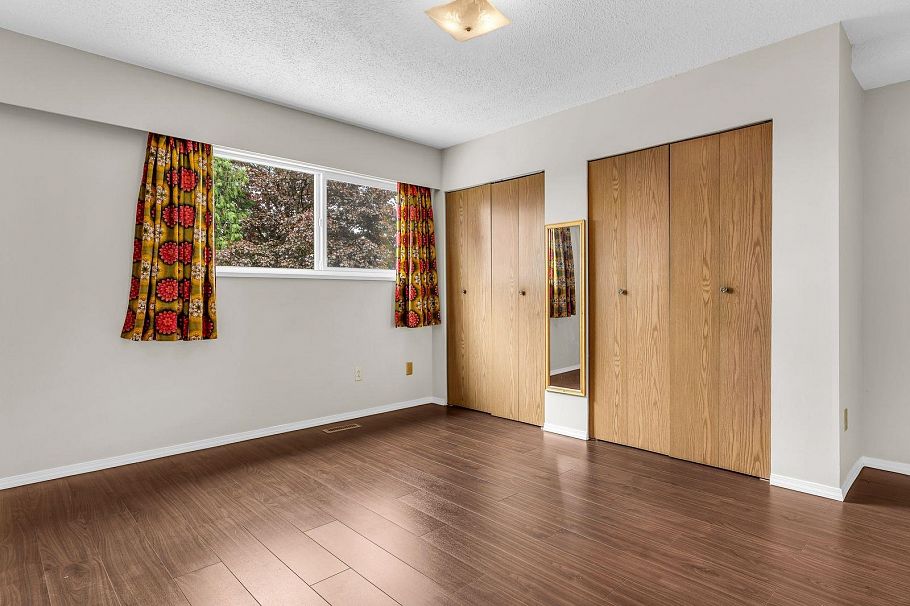 859 E 17th Street North Vancouver, BC - 15