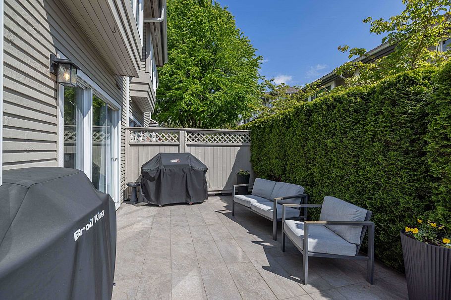 863 Roche Point Drive North Vancouver, BC - 35