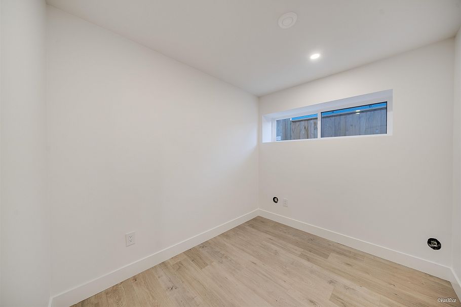 1167 E 63rd Avenue Vancouver, BC - 29