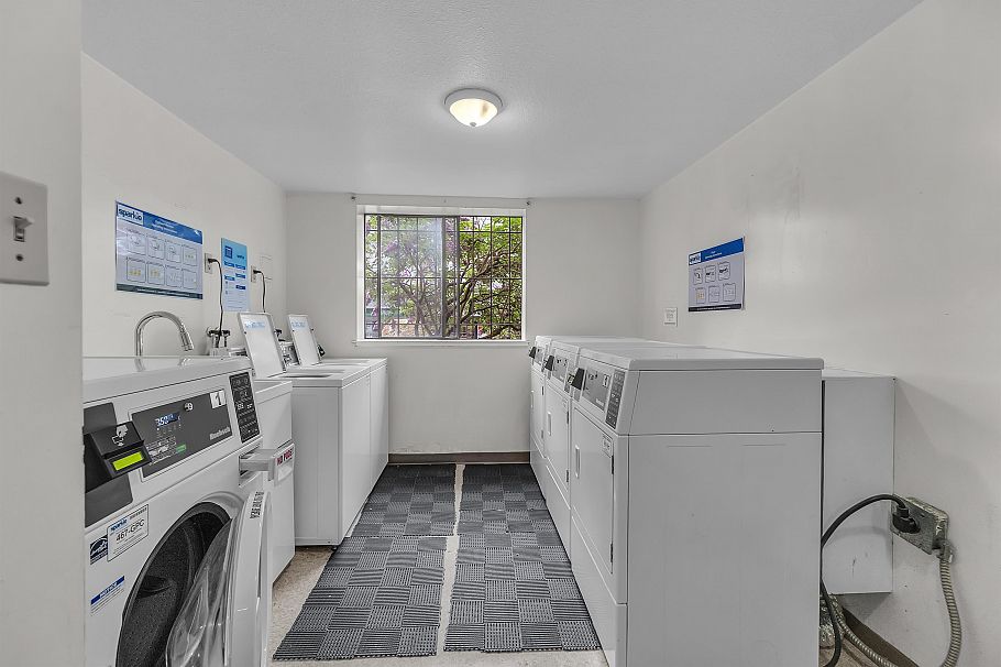 107 170 E 3rd Street North Vancouver, BC - 25