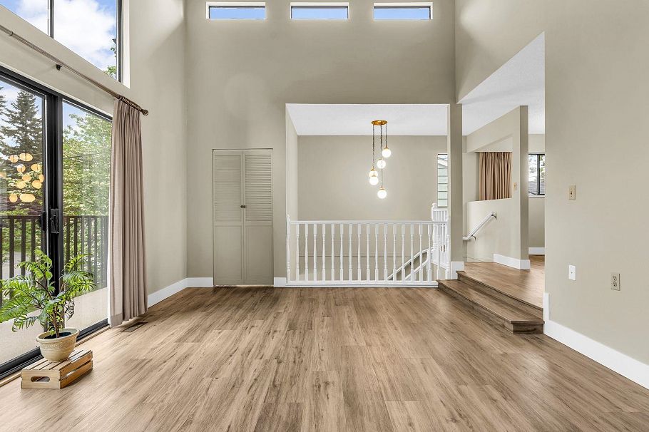 859 E 17th Street North Vancouver, BC - 5