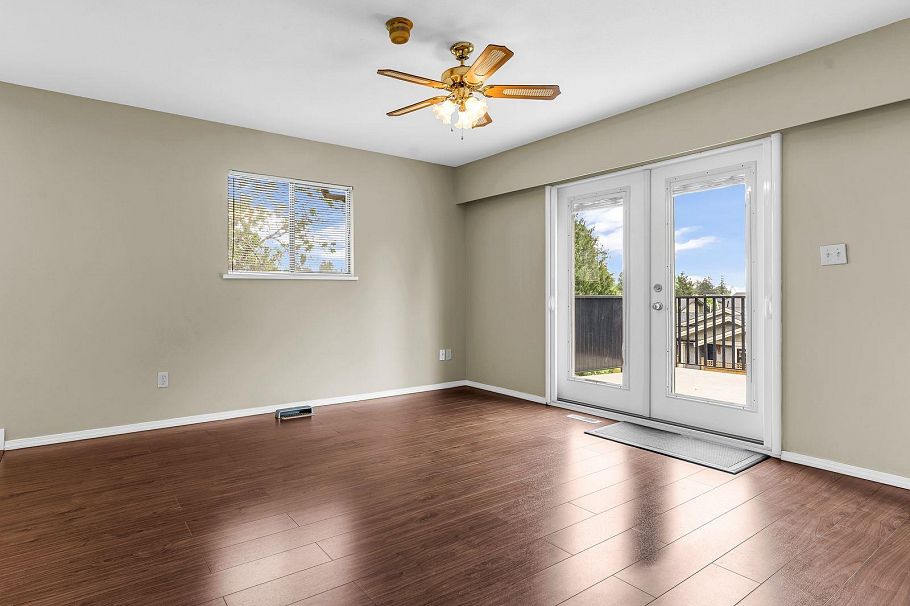 859 E 17th Street North Vancouver, BC - 12