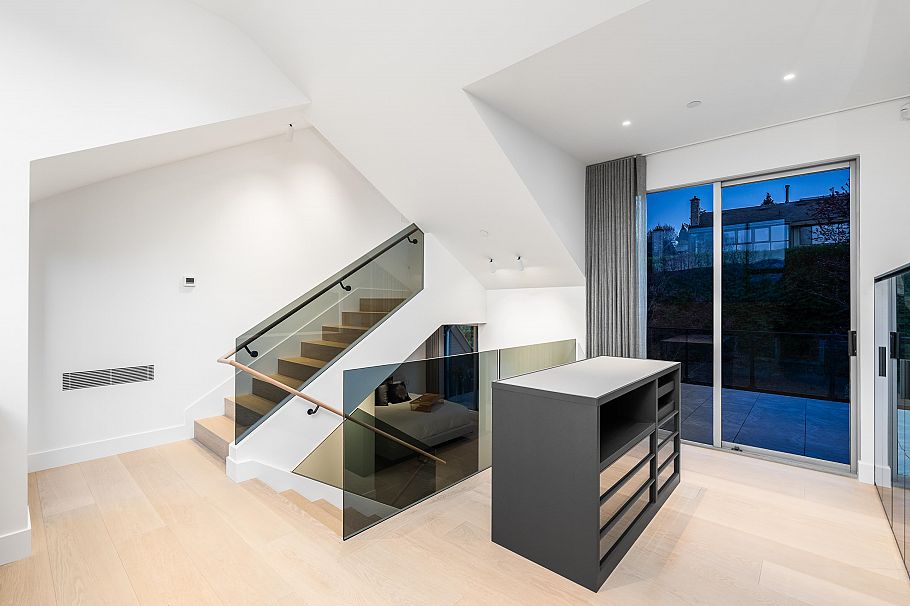 4416 W 1st Avenue Vancouver, BC - 20
