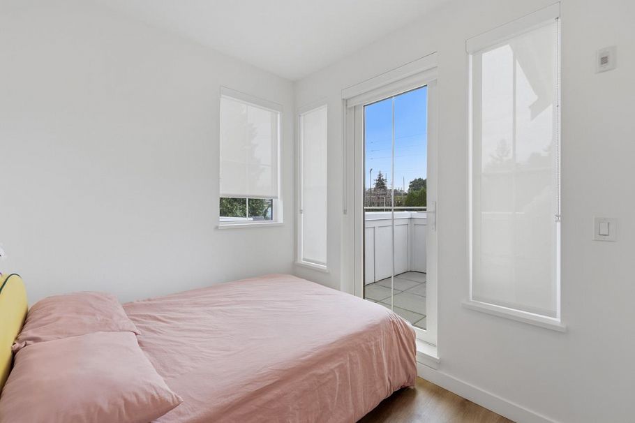 13 237 Ridgeway Avenue North Vancouver, BC - 23