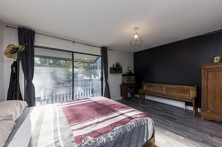 3132 Lonsdale Avenue North Vancouver, BC - 21
