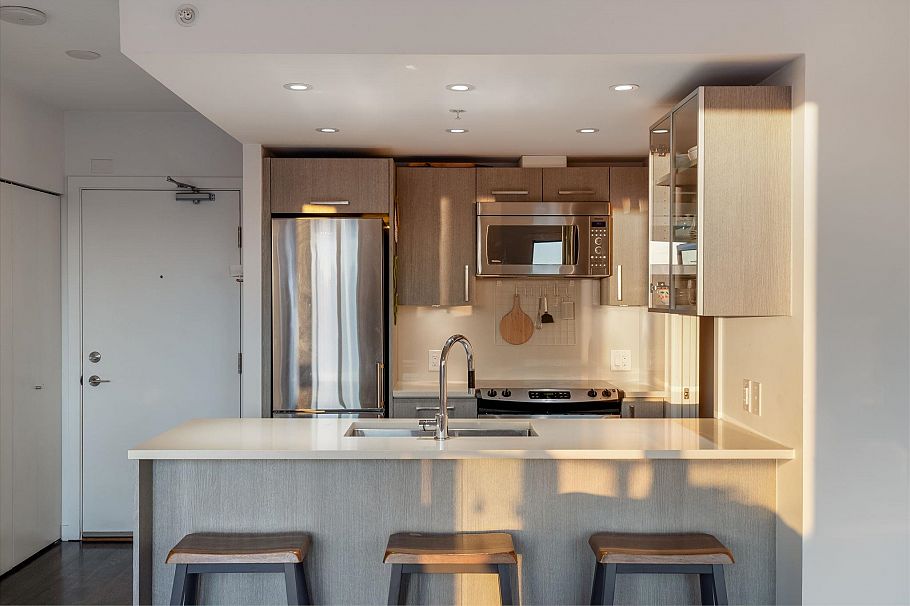 1001 933 E Hastings Street Vancouver, BC - 8