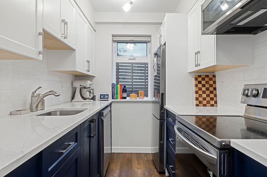 103 1649 Comox Street Vancouver, BC - 9