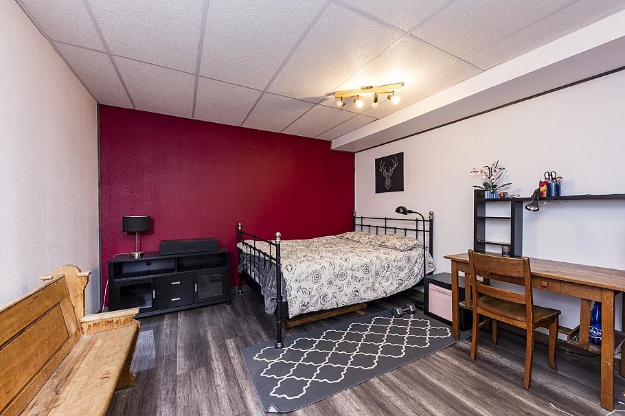 3132 Lonsdale Avenue North Vancouver, BC - 29