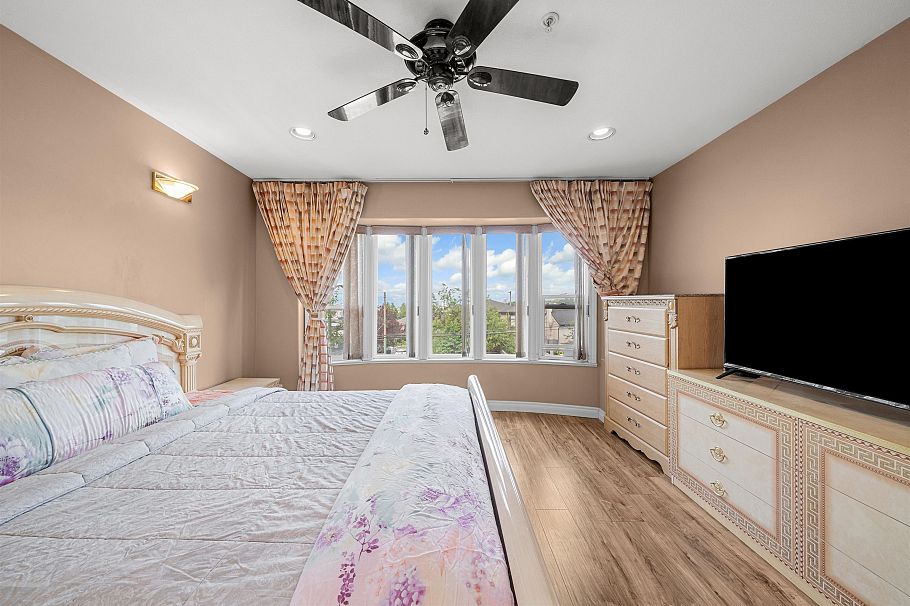 7962 Victoria Drive Vancouver, BC - 23