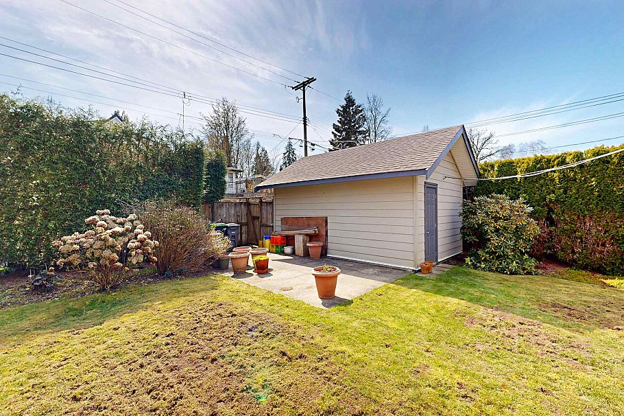 4402 W 12th Avenue Vancouver, BC - 23