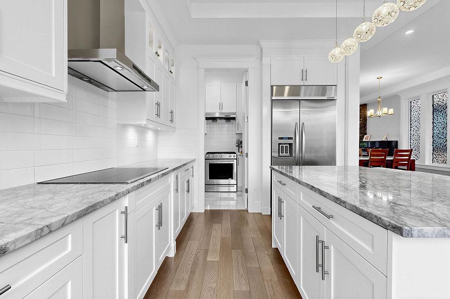 4555 W 9th Avenue Vancouver, BC - 17
