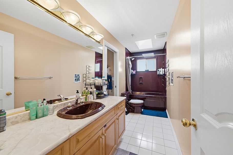7962 Victoria Drive Vancouver, BC - 27