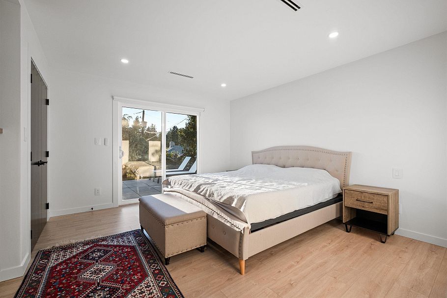 3812 Dalkeith Drive North Vancouver, BC - 16