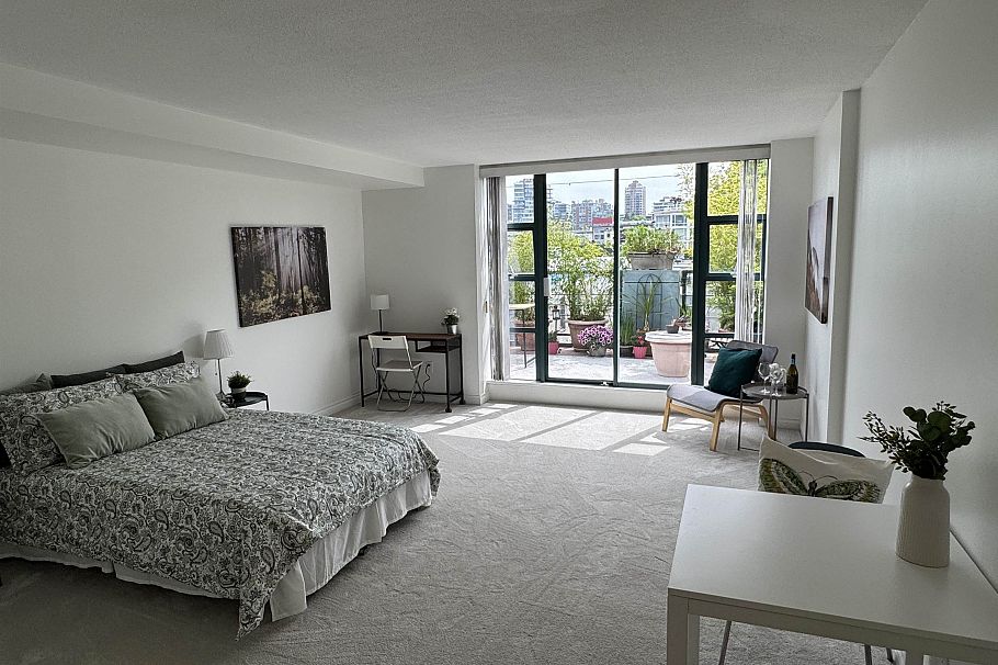 311 1630 W 1st Avenue Vancouver, BC - 14