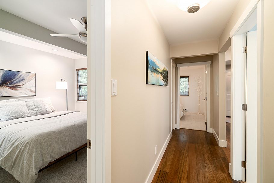 939 Calverhall Street North Vancouver, BC - 18