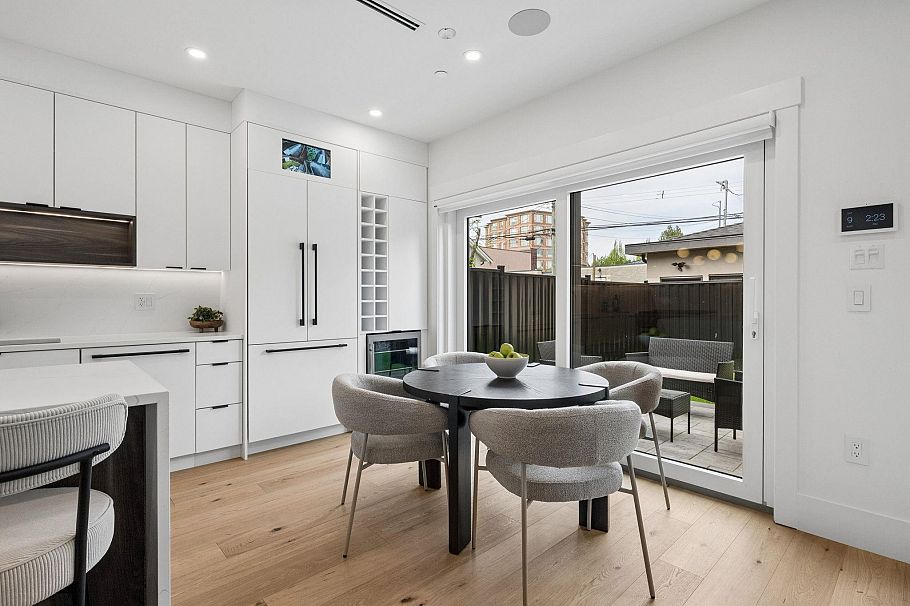 2 4549 W 11th Avenue Vancouver, BC - 7