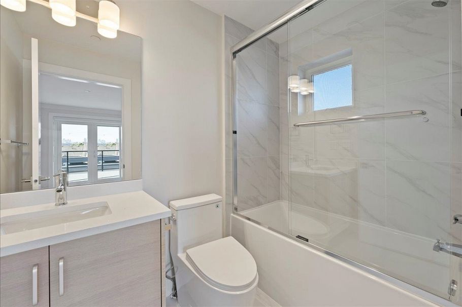 4854 Slocan Street Vancouver, BC - 22
