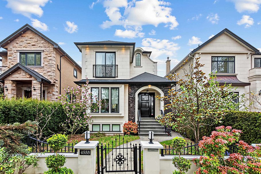 4555 W 9th Avenue Vancouver, BC - 7