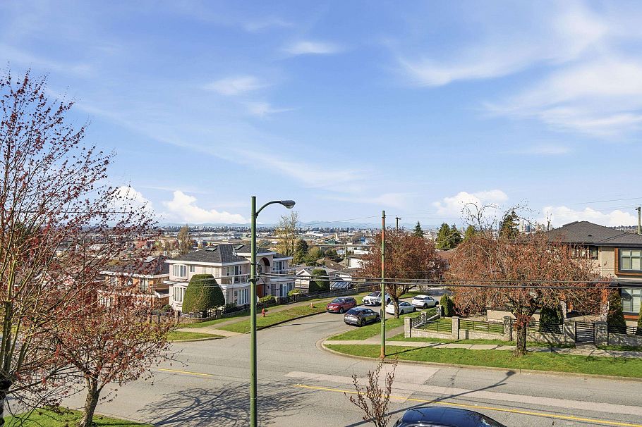 7962 Victoria Drive Vancouver, BC - 30