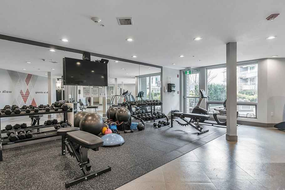 216 255 W 1st Street North Vancouver, BC - 22