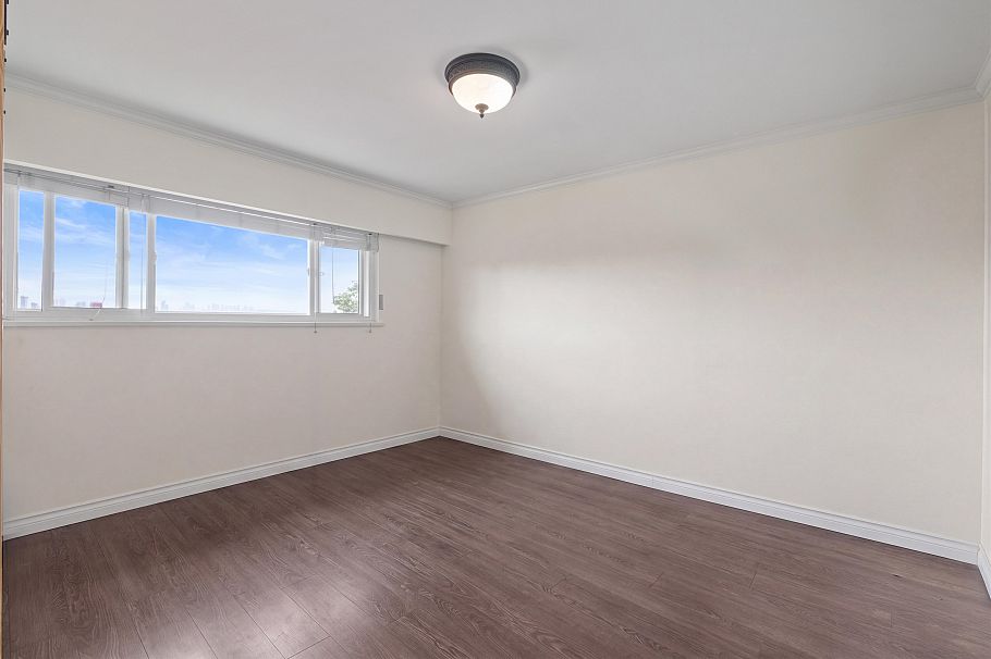 962 Whitchurch Street North Vancouver, BC - 28