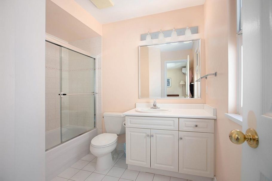 2933 Waterloo Street Vancouver, BC - 16