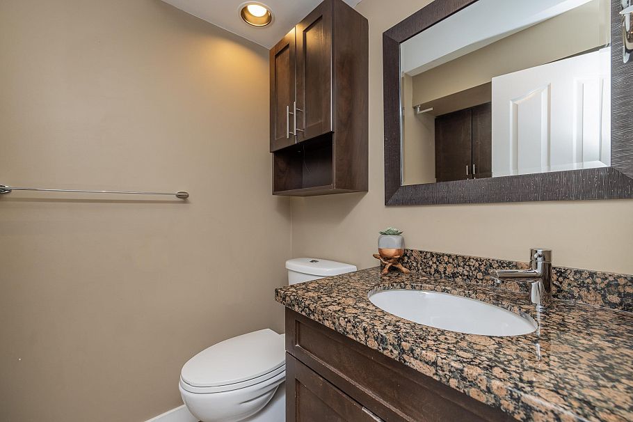863 Roche Point Drive North Vancouver, BC - 18