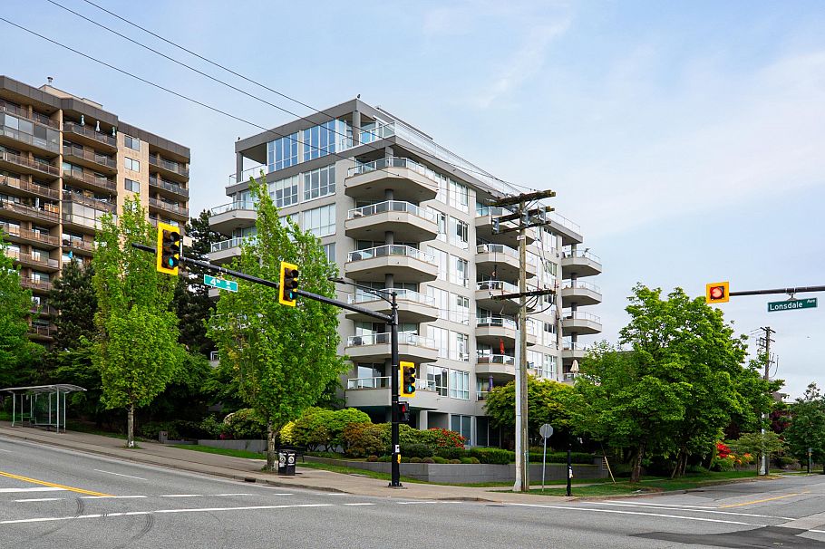 203 408 Lonsdale Avenue North Vancouver, BC - 1