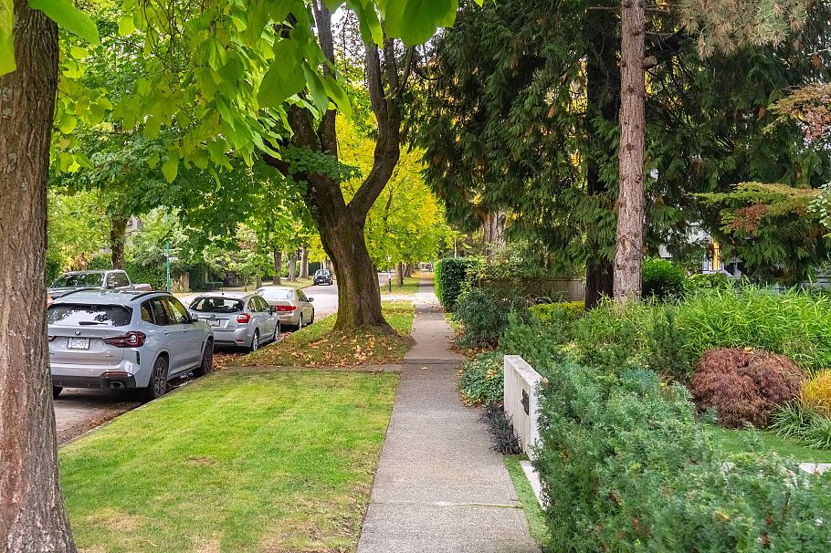 5938 Elm Street Vancouver, BC - 39