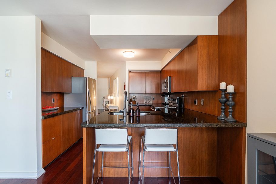 503 990 Beach Avenue Vancouver, BC - 9
