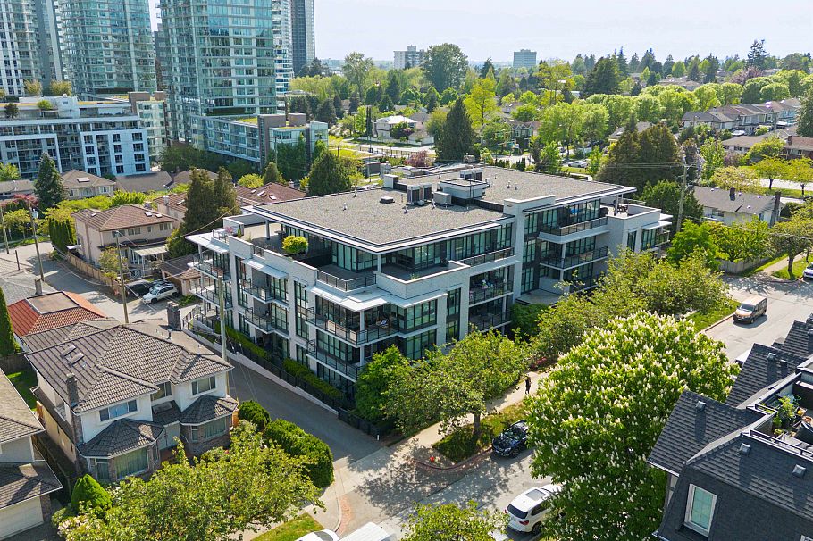 107 458 W 63rd Avenue Vancouver, BC - 18