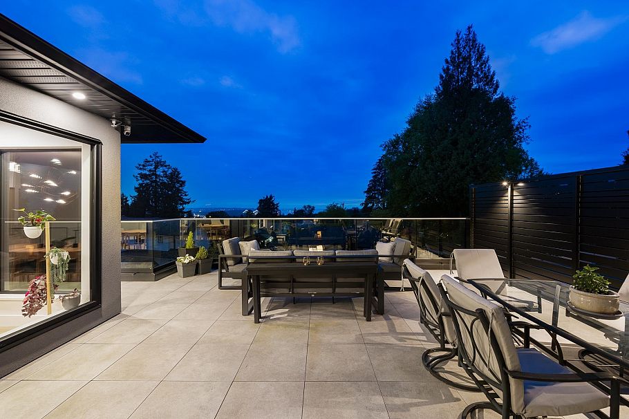 255 Sandringham Crescent North Vancouver, BC - 19