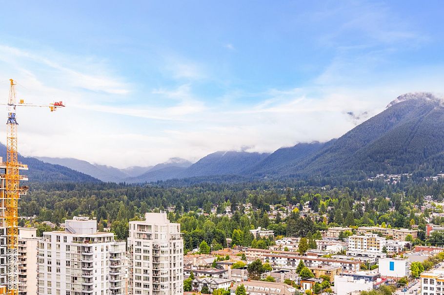 2105 125 E 14th Street North Vancouver, BC - 30