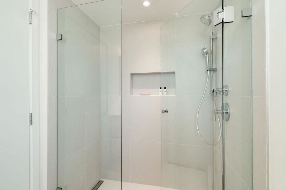 222 2820 Nanaimo Street Vancouver, BC - 28
