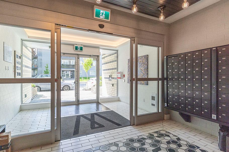613 311 E 6th Avenue Vancouver, BC - 32