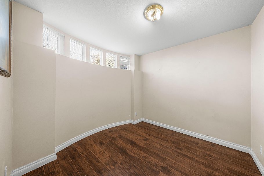 7962 Victoria Drive Vancouver, BC - 33