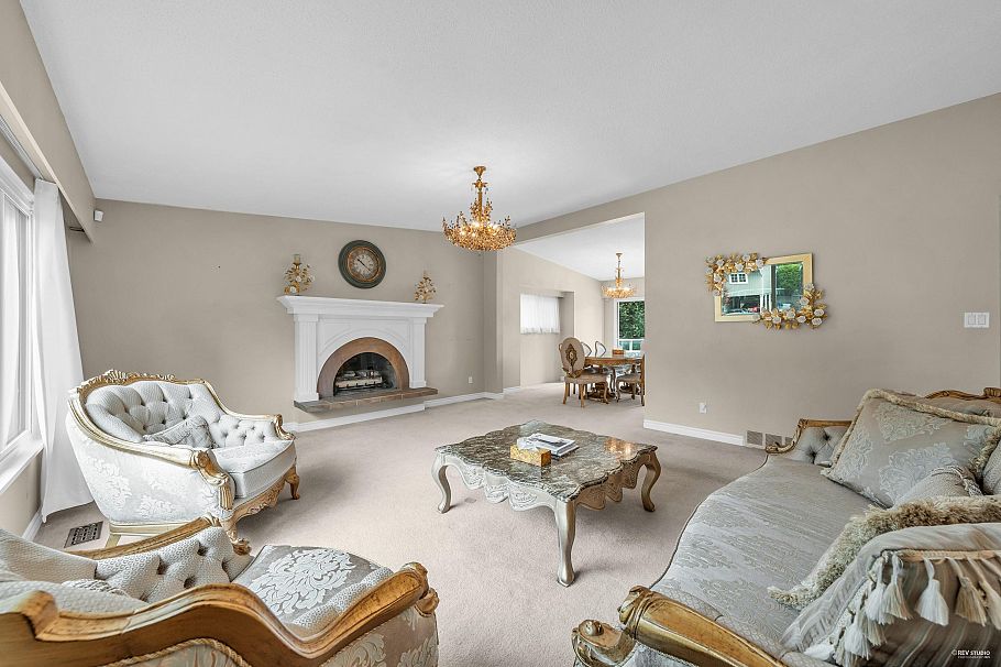 3566 Regent Avenue North Vancouver, BC - 13