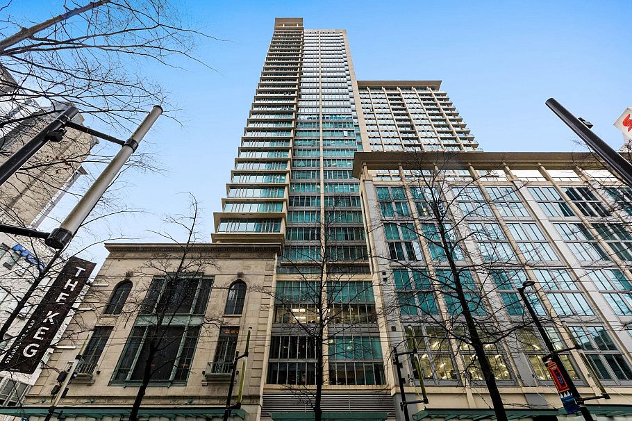 409 610 Granville Street Vancouver, BC - 2