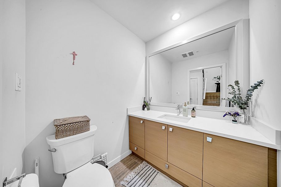 2021 W 10th Avenue Vancouver, BC - 22