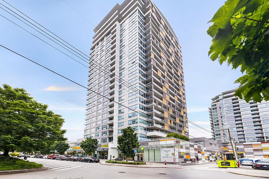 2105 125 E 14th Street North Vancouver, BC - 2