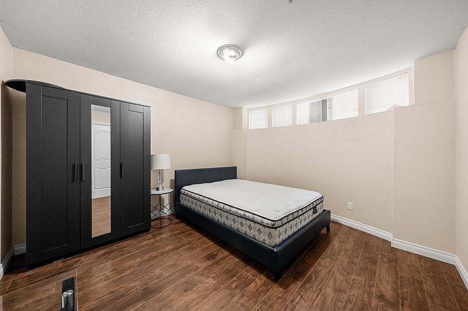 7962 Victoria Drive Vancouver, BC - 32