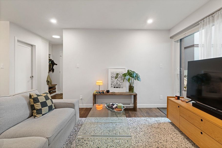 103 1649 Comox Street Vancouver, BC - 2