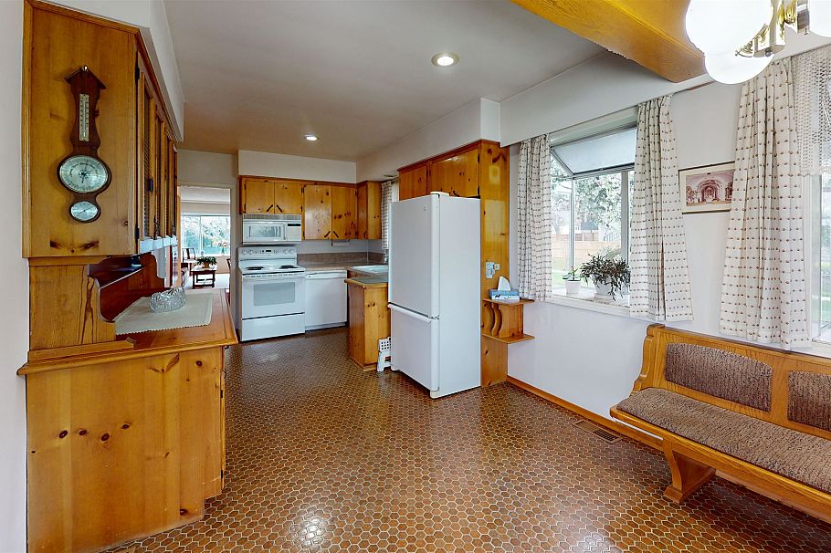 4793 Commercial Street Vancouver, BC - 6
