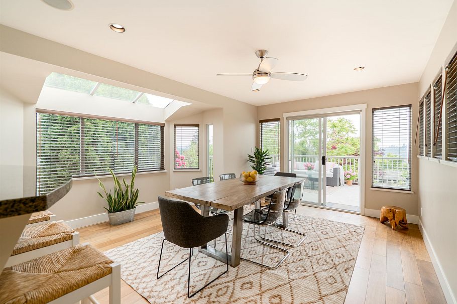 939 Calverhall Street North Vancouver, BC - 6
