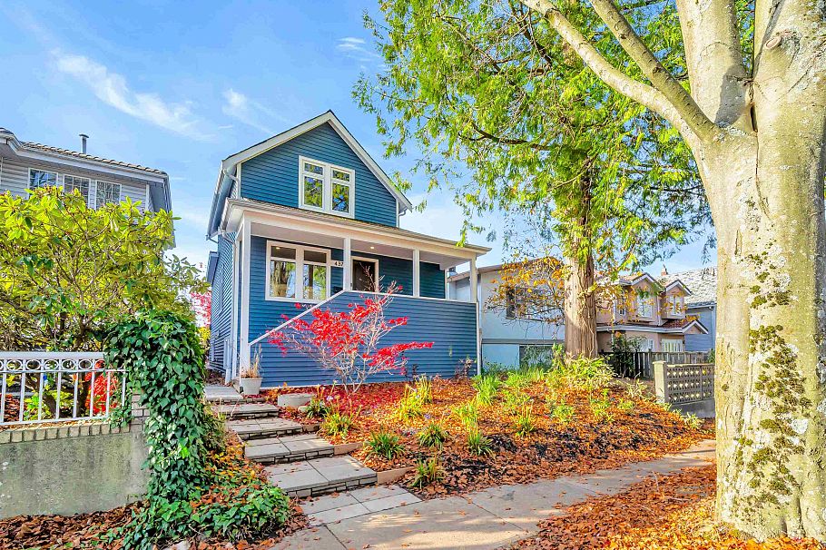 4379 Welwyn Street Vancouver, BC - 1