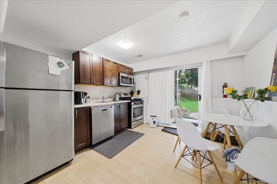 4158 Mt Seymour Parkway North Vancouver, BC - 23