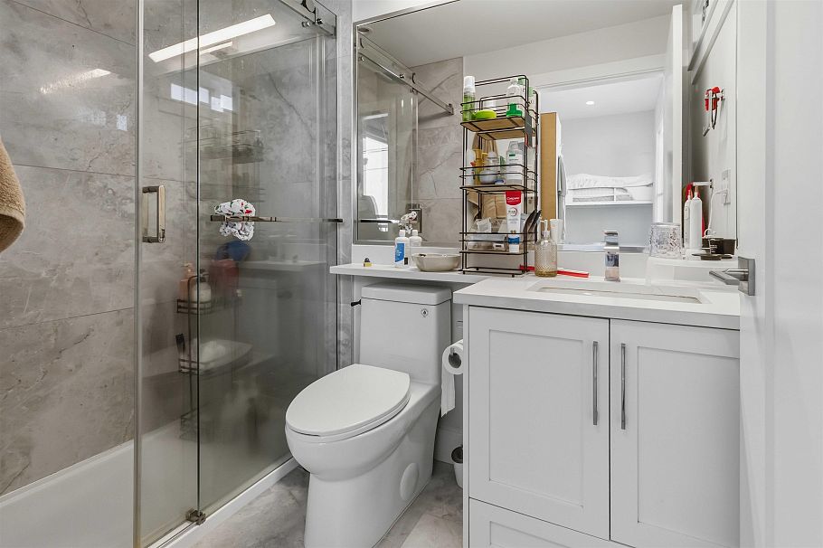 8375 French Street Vancouver, BC - 16