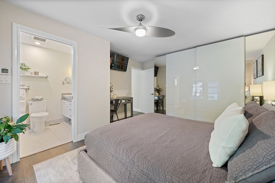 906 Strathaven Drive North Vancouver, BC - 16