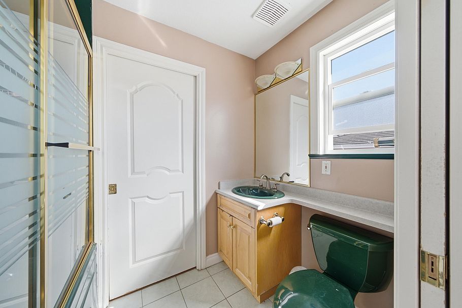 7962 Victoria Drive Vancouver, BC - 21
