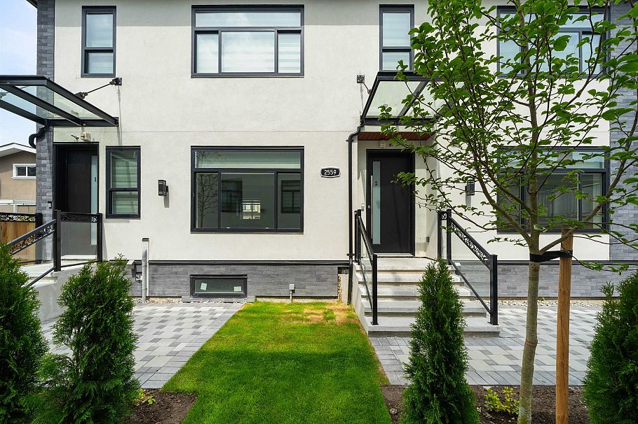 2 2559 W King Edward Avenue Vancouver, BC - 2